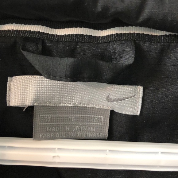 Nike windbreaker - Picture 2 of 3